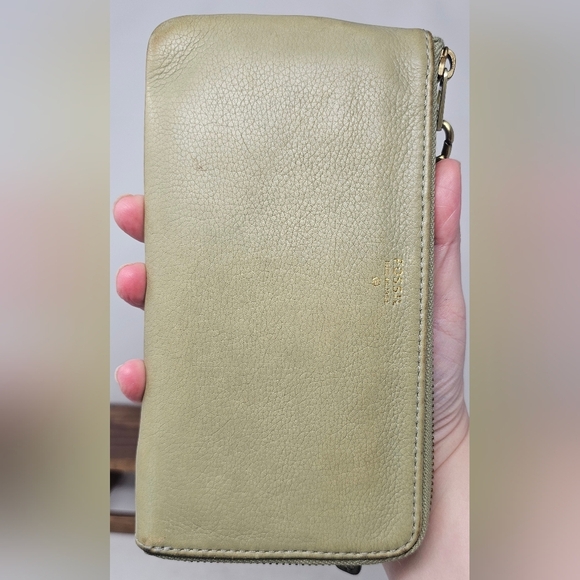 FOSSIL Zip Around Green Leather Clutch Wallet Wrist Strap - Picture 3 of 16
